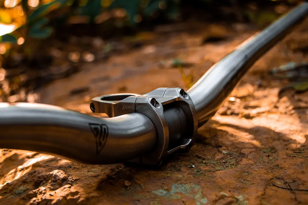 Roost Titanium Stem and titanium handlebars