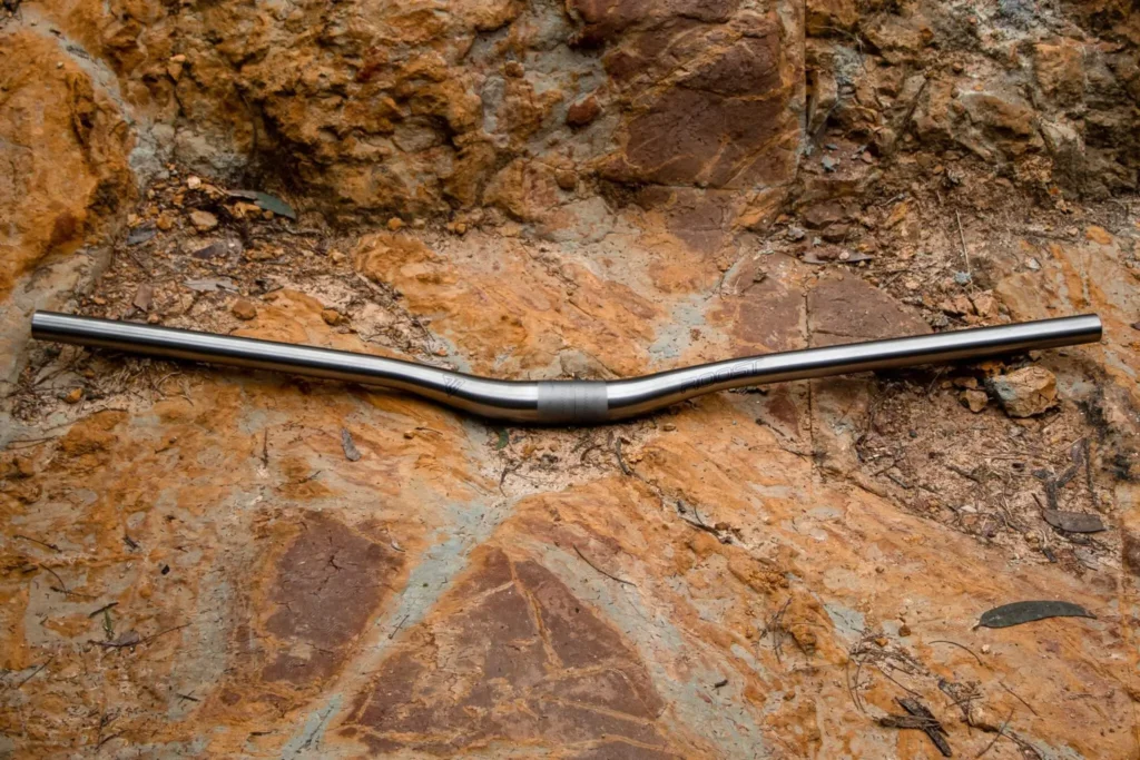 Roost titanium riser handlebar 20mm